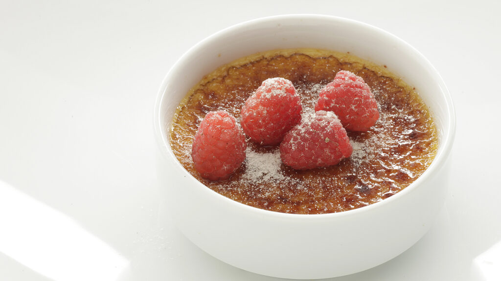 Eiweißreiche Creme-brulee mit Joghurt für Krebspatienten